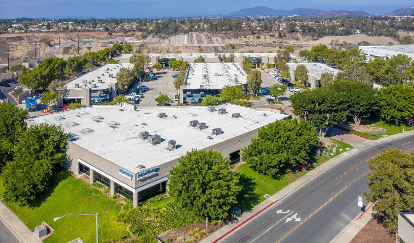 Miramar Commerce Center photo 2