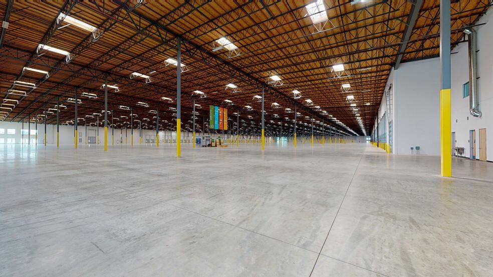 Goodman Logistics Center 4300 Shirley Ave photo 3