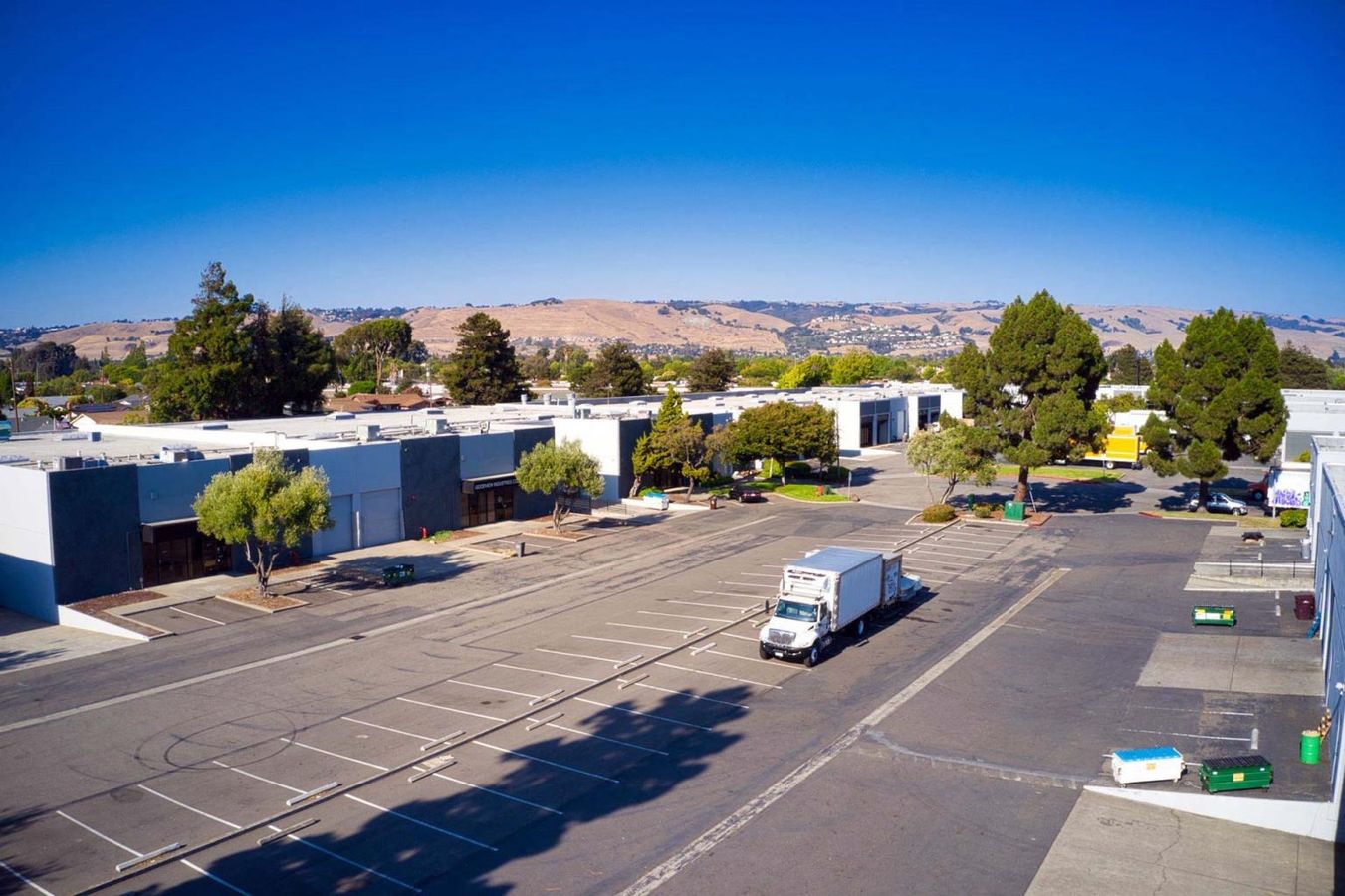 Parkway Commerce Center photo 2