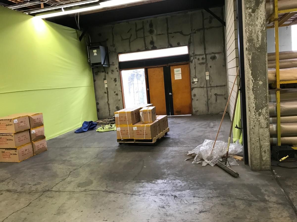 Ace Warehouse photo 4