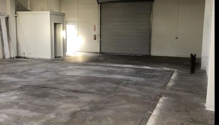 Warehouse Space for Rent at 6641 Sarnia Ave Long Beach, CA 90805 - #6