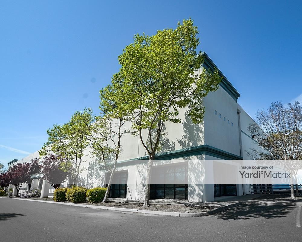 770 Skyway Court photo 1