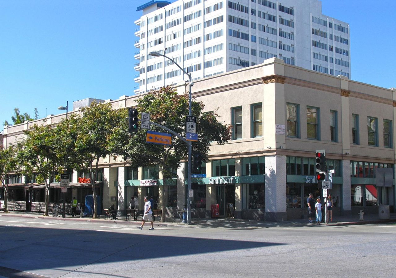 127 Broadway photo 1