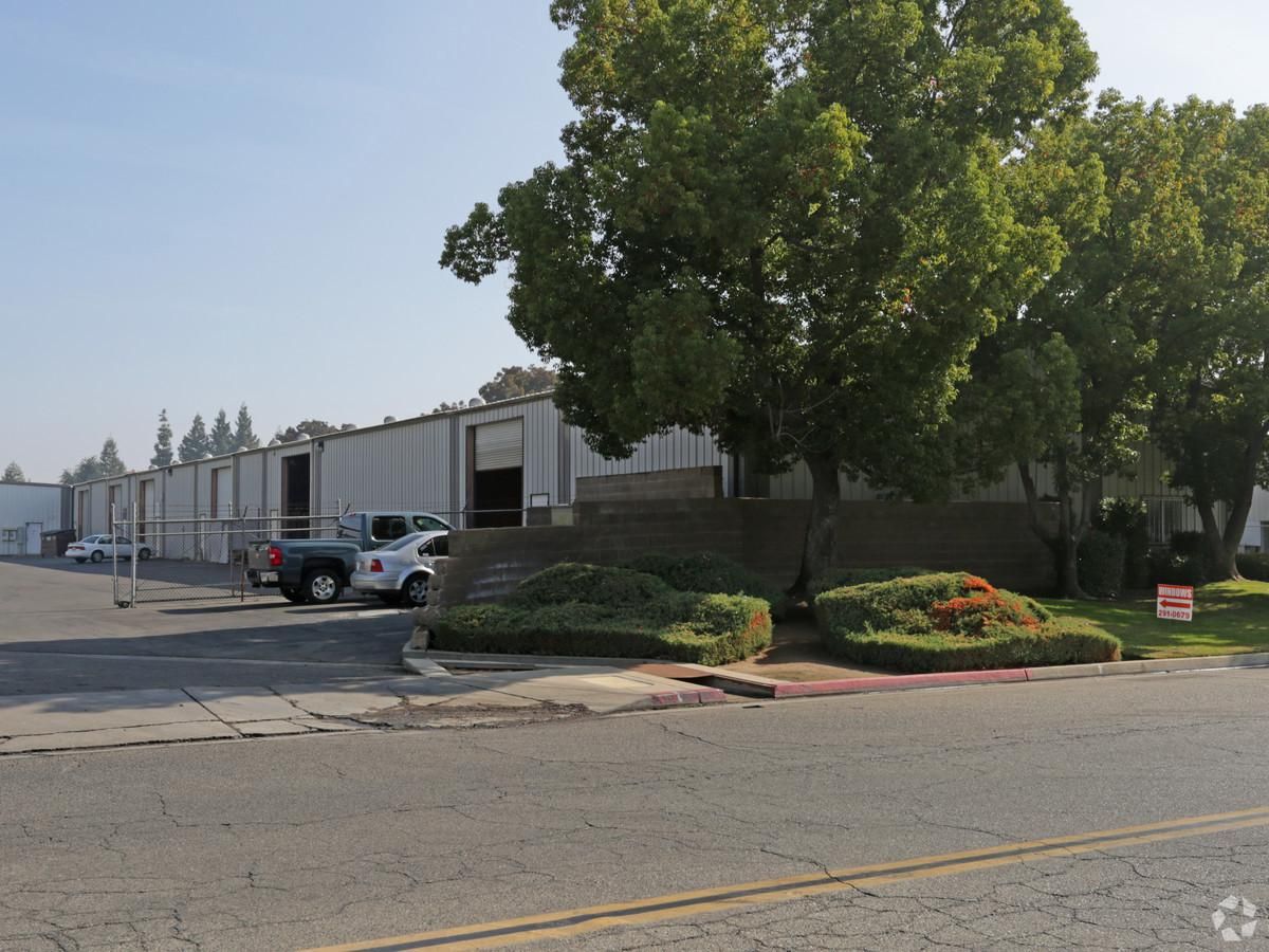 Industrial Property For Lease photo 4