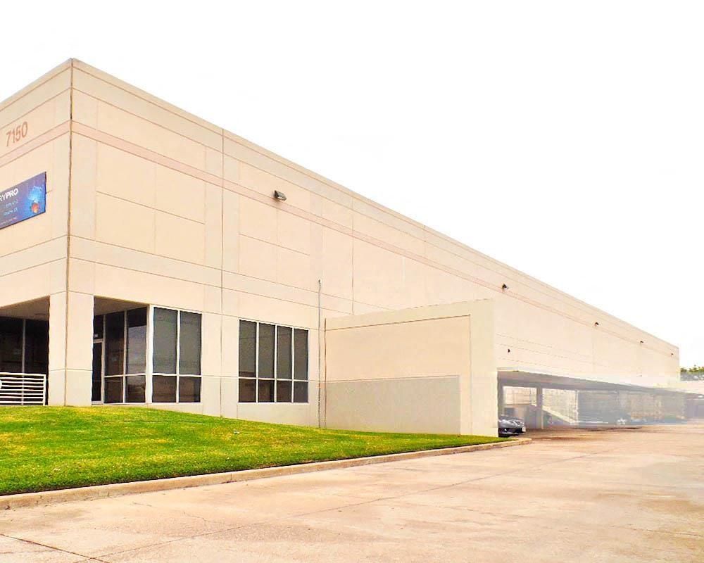 NW Distribution Center - 7150 Business Park Drive photo 3