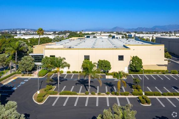2220 Camino Del Sol