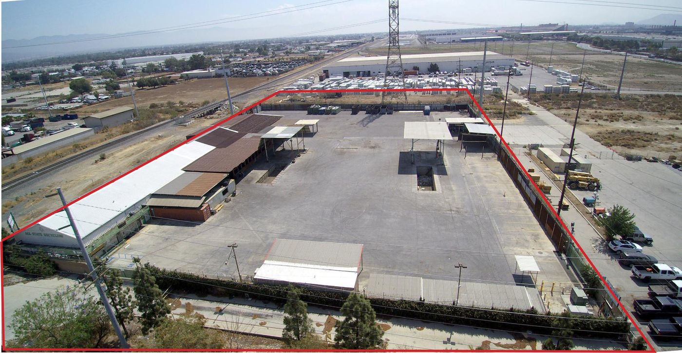 Industrial Property For Sale photo 1