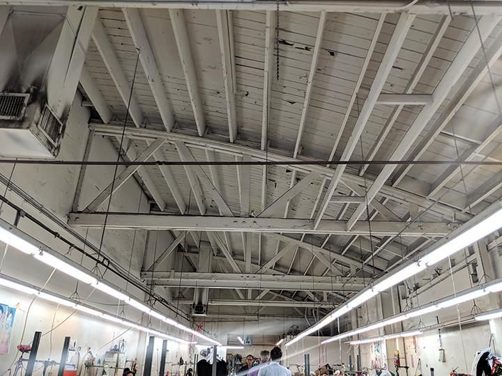 Manufacturing/Warehouse With Parking photo 3