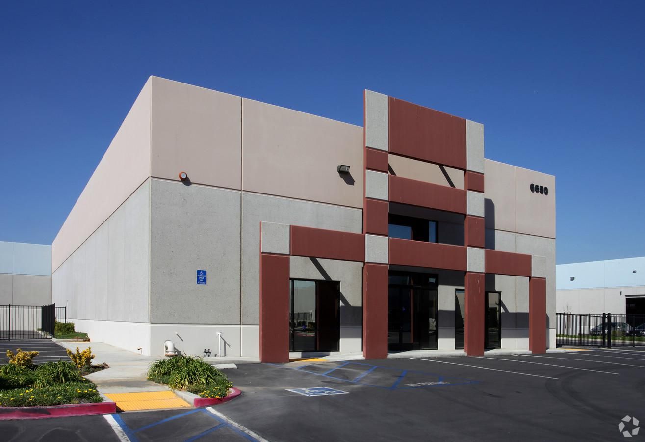 Bldg B photo 2