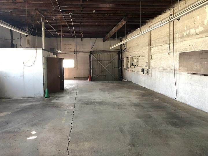 Manufacturing/Warehouse Facility photo 2