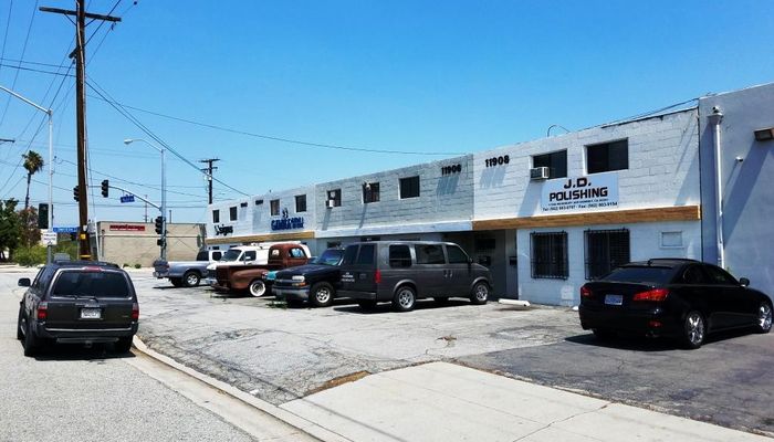 Warehouse Space for Rent at 11904-11908 Woodruff Ave Downey, CA 90241 - #7