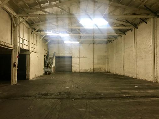 WAREHOUSE IN PRIME ARTS DISTRICT