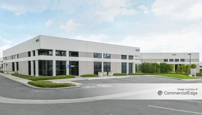 Warehouse Space for Rent at 3301 East Hill Street Signal Hill, CA 90755 - #1