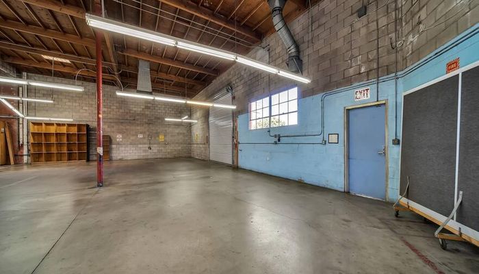 Warehouse Space for Rent at 14208 Towne Ave Los Angeles, CA 90061 - #52