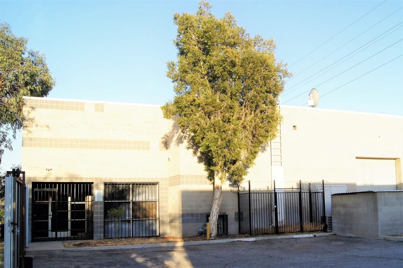 Industrial Property For Sale photo 1
