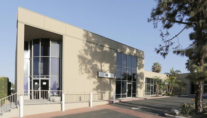 Warehouse Space for Rent at 1809 E Dyer Rd Santa Ana, CA 92705 - #6