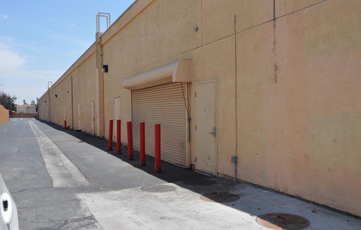 Fontana Warehouse photo 3