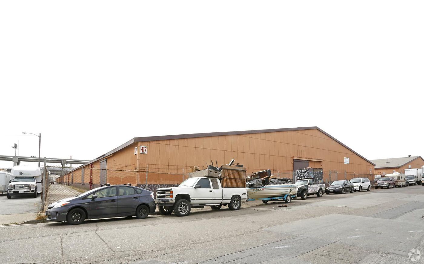 Bldg 417 photo 2