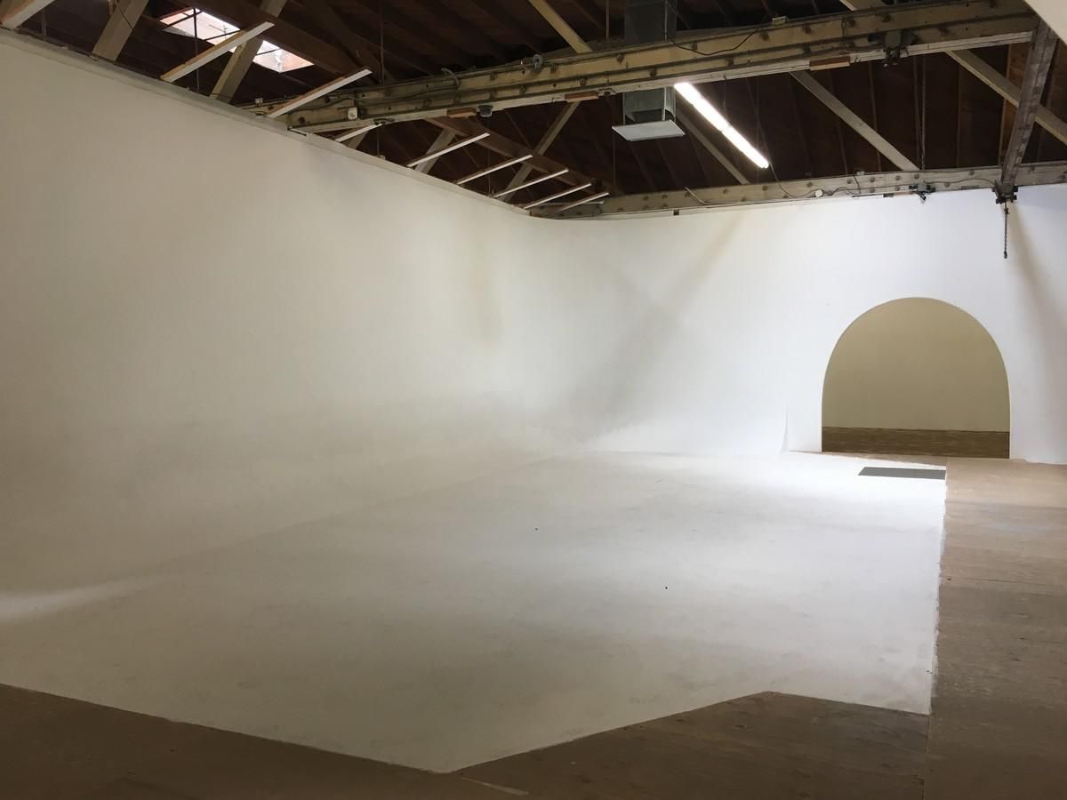 Flex Property For Lease photo 3