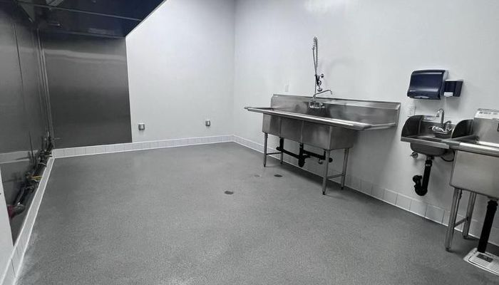 Warehouse Space for Rent at 1100 E 14TH PL Los Angeles, CA 90021 - #11