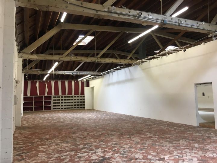Flex Property For Lease
