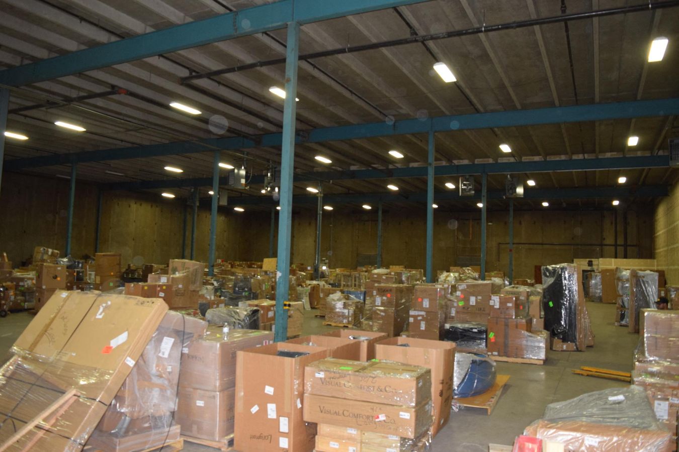 20,864 SF warehouse with dock high and drive-in loading doors for sublease photo 4