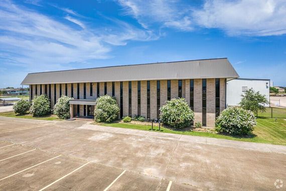 8909 Jackrabbit Industrial Facility 8909 Jackrabbit Rd