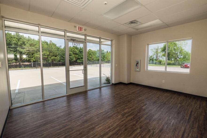 Four Seasons Business Park 15341 State Highway 249 photo 1
