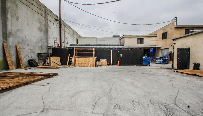 Warehouse Space for Sale at 11285 Goss St Sun Valley, CA 91352 - #6