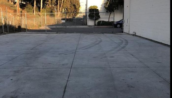 Warehouse Space for Rent at 6641 Sarnia Ave Long Beach, CA 90805 - #3