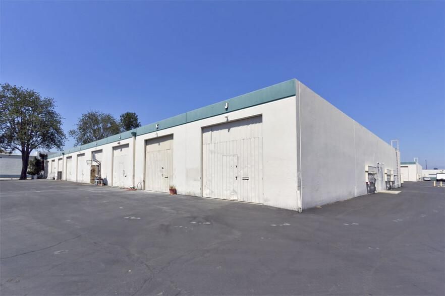 Walnut Street Industrial Park 1106 E Walnut St photo 4