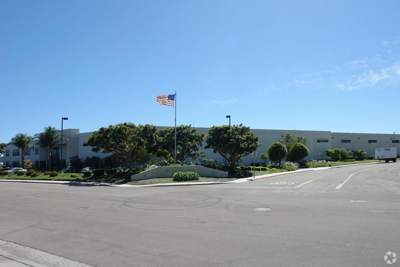 2433 Eastman Ave, Ventura, CA 93003 photo 2