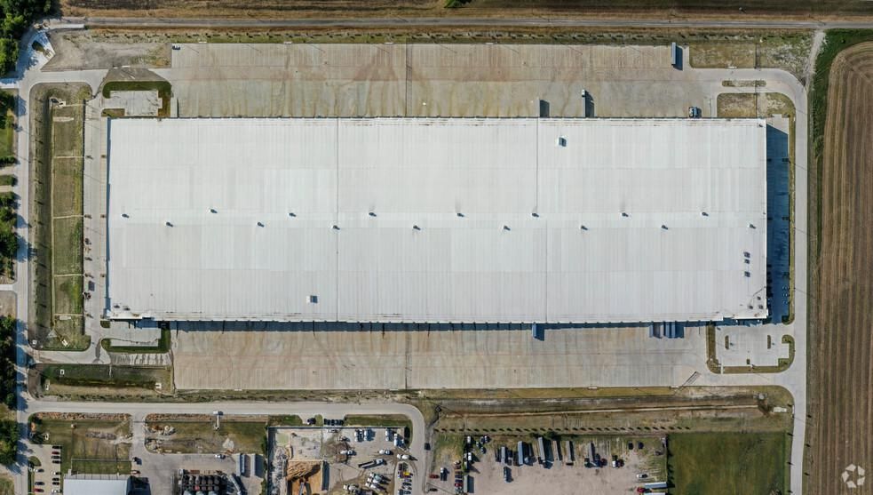 CORE5 Logistics Center at Wintergreen 1200 W Wintergreen Rd photo 2