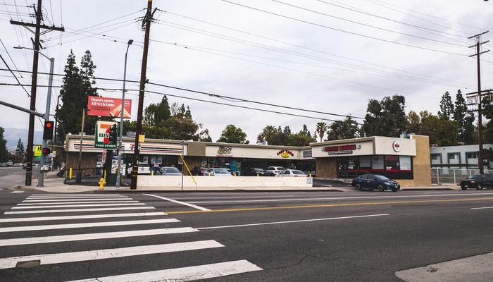 Warehouse Space for Rent at 9741 Independence Avenue Chatsworth, CA 91311 - #7