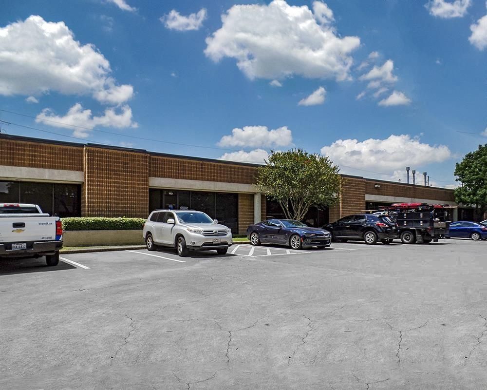 Plaza Del Oro Business Center photo 1