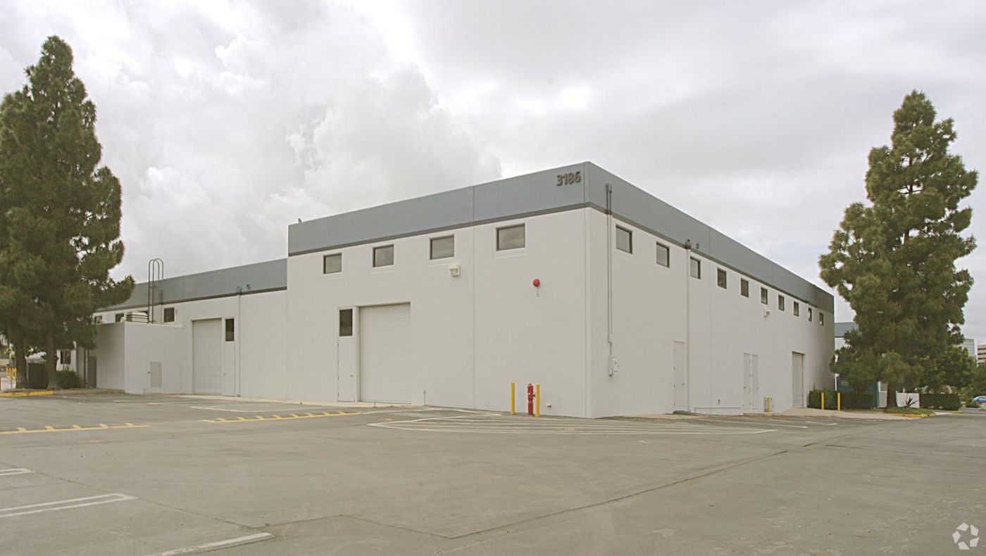 Bldg E photo 3