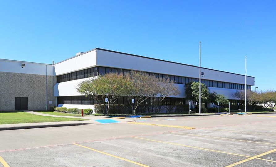 I-20 Corporate Center 220 E Danieldale Rd