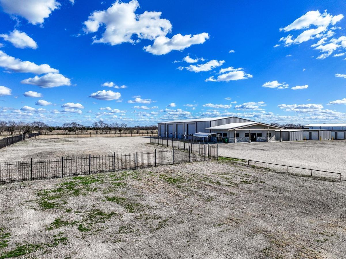 11639 E US-175 photo 3