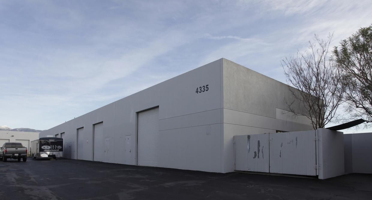 PREMIUM INDUSTRIAL-Milliken Business Center photo 1