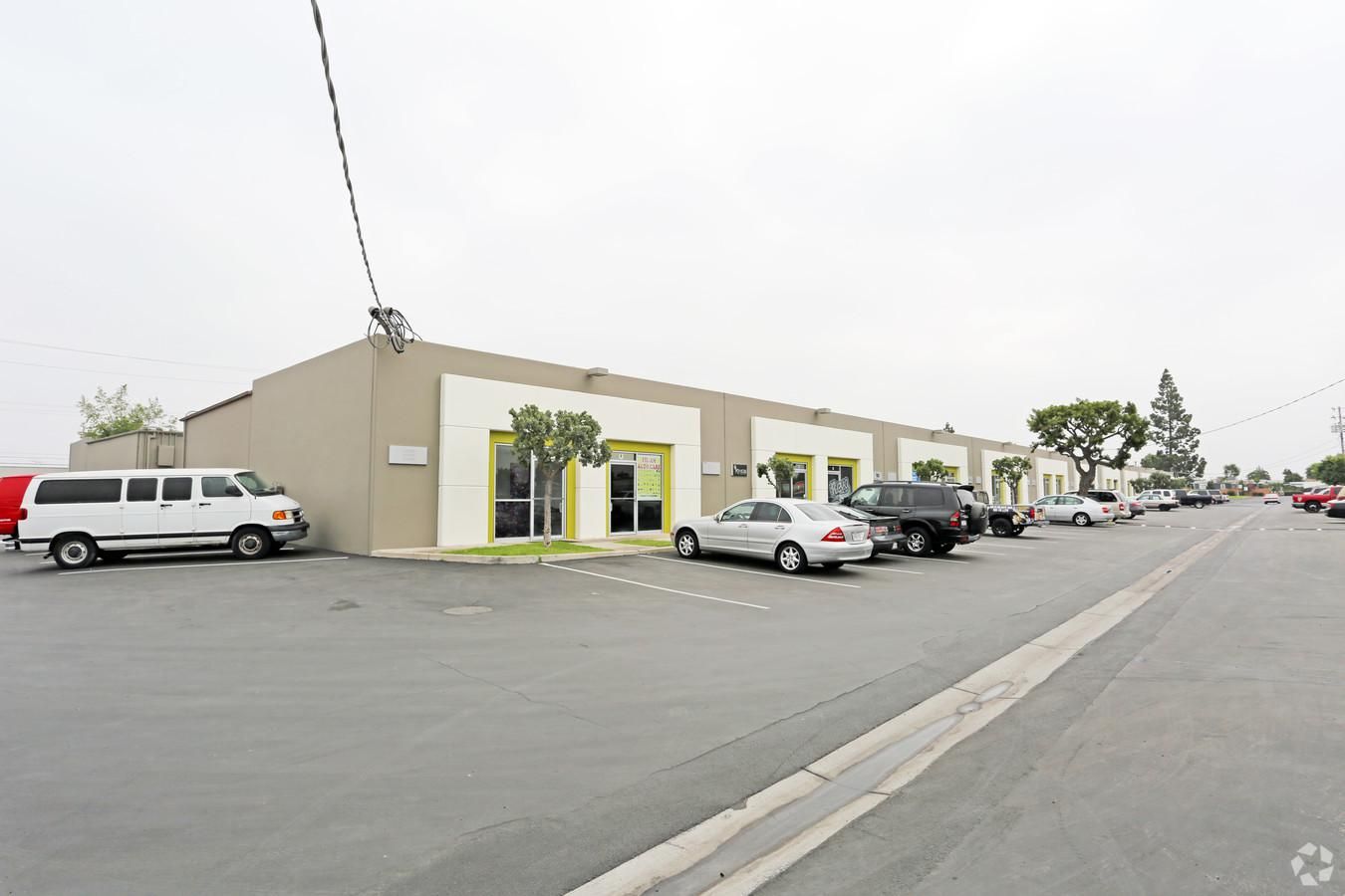 Office/Retail Property For Lease photo 4