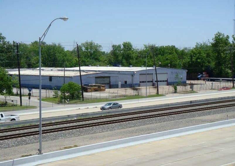 1400 Kowis St photo 2