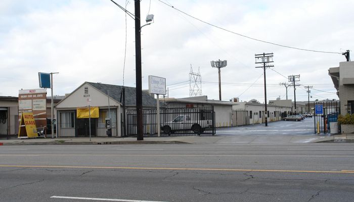 Warehouse Space for Rent at 8235-8239 Lankershim Blvd North Hollywood, CA 91605 - #4