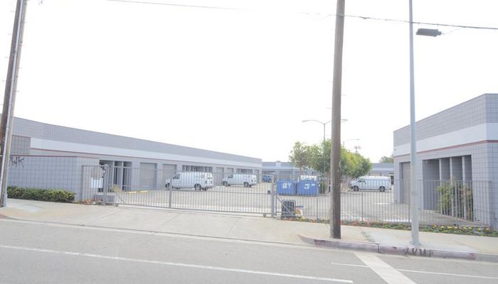 Warehouse Space for Rent at 6850 Vineland Ave North Hollywood, CA 91605 - #11