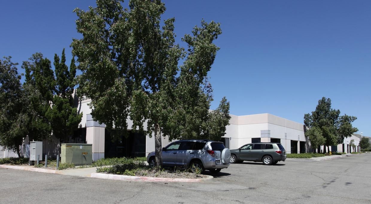 Office/Warehouse for Lease photo 2