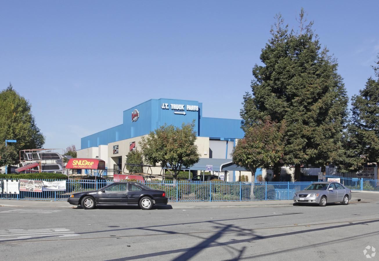 Industrial Property For Lease photo 1