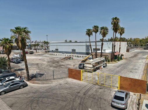 3250 Palm Pkwy