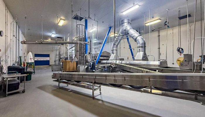 Warehouse Space for Rent at 2904 S. Angus Avenue Fresno, CA 93725 - #4