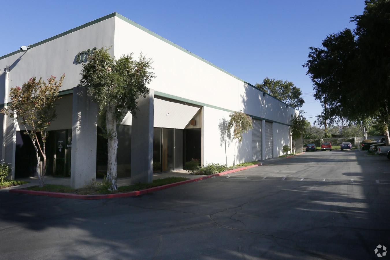Bldg 4 photo 3