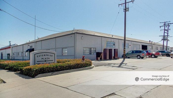 Warehouse Space for Rent at 308 East Dyer Road Santa Ana, CA 92707 - #5