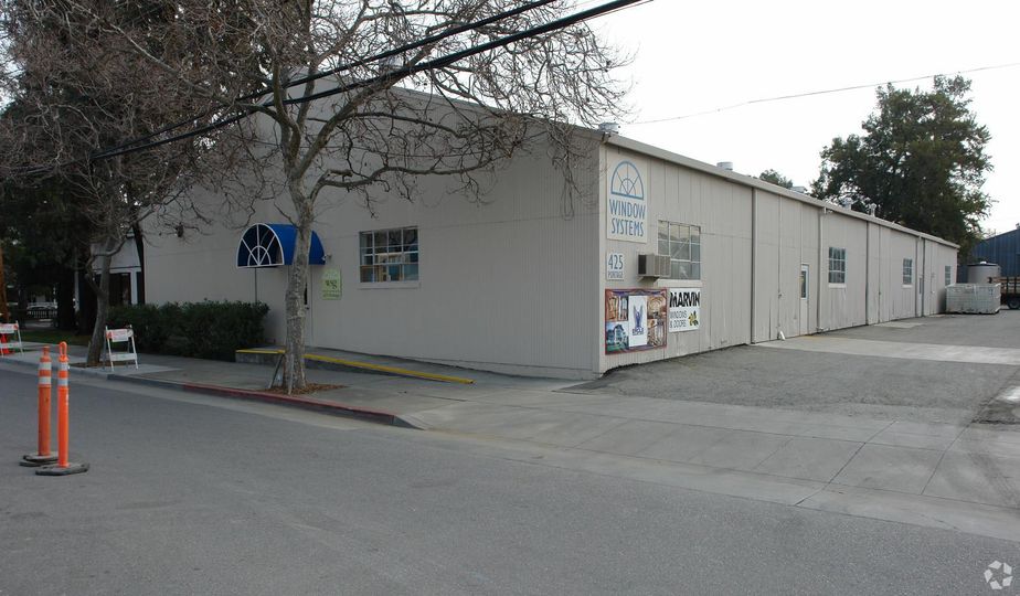 425 Portage Avenue